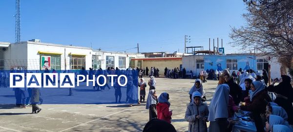  بازارچه مدرسه شهید نجفی فدافن کاشمر