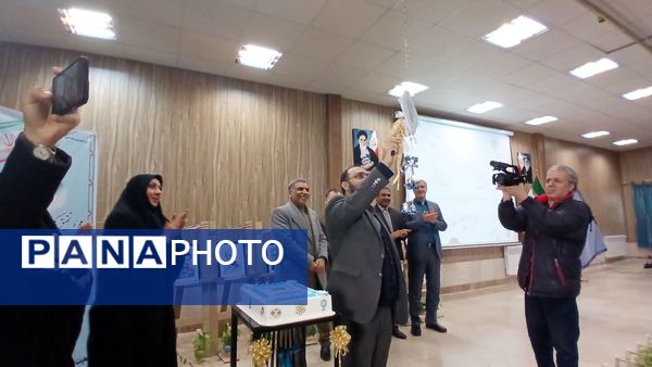 آیین نواختن زنگ پژوهش در مشهد 