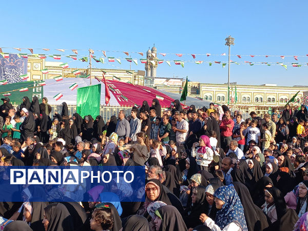 جشن تکلیف دختران و گرامیداشت دهه کرامت در قم