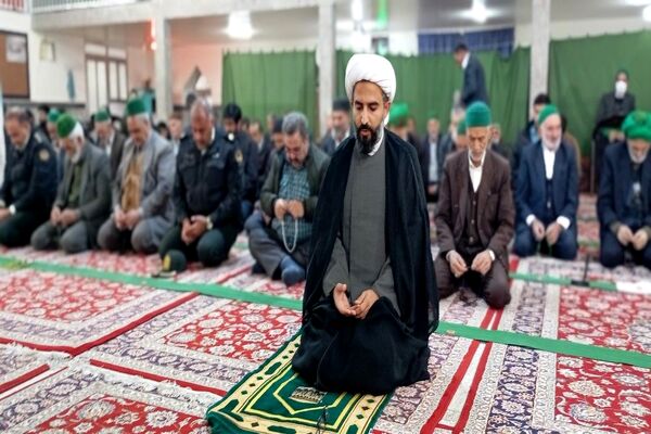 اقامه نماز جمعه در شهر بار نیشابور