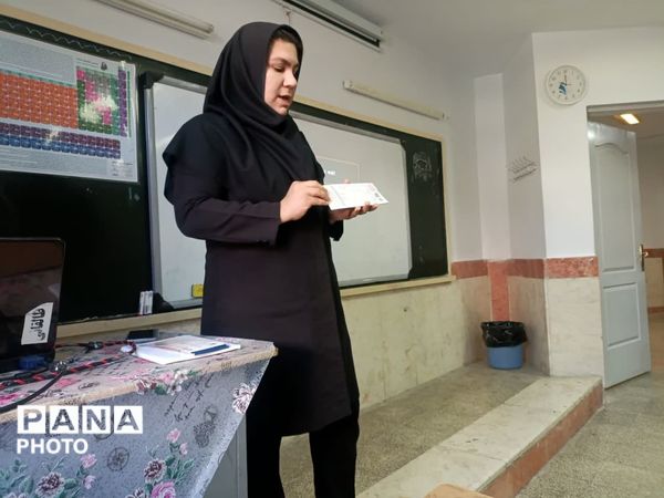 معلم‌های نمونه؛ معماران آینده و الهام‌بخش نسل‌ها