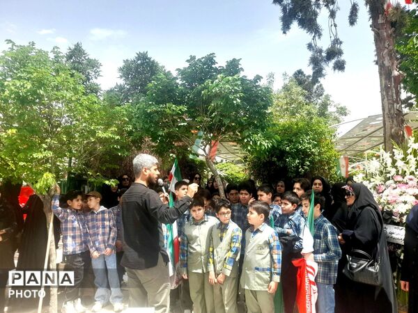 گلباران مزار شهدای تقی زاده ؛ شهیدان جنگ رمضان‌ 