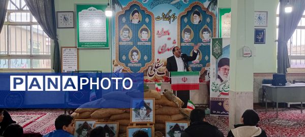 یادواره شهدای روستای کمک سفلی با حضور خانواده‌های شهدا و مسئولان