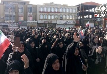 همبستگی مردم کرمان در محکومیت آمریکا