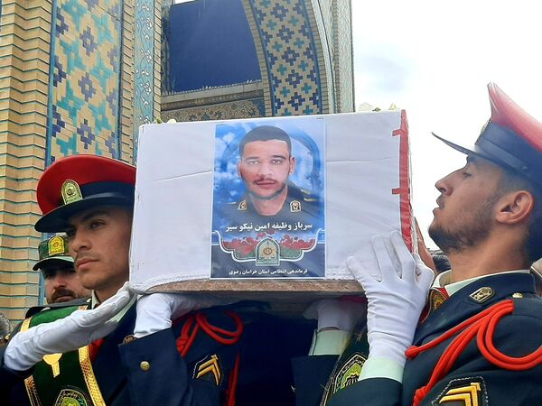 تشییع پیکر شهدای نیروی انتظامی مشهد مقدس