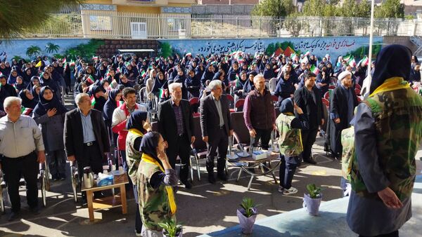 جشن عاطفه‌ها در مدارس اسکو