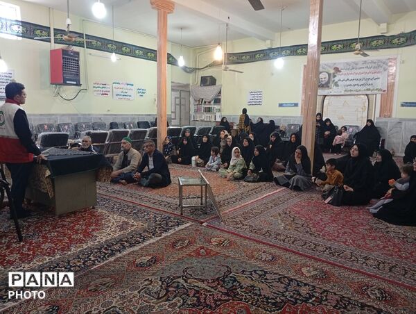 کلاس های هلال احمر در مسجد ابوالفضلی نیشابور 