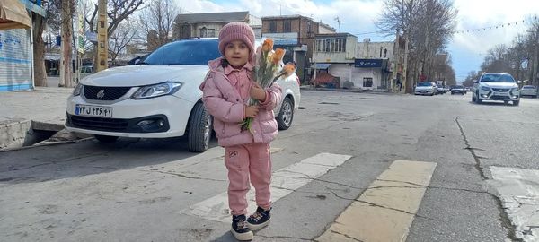 قدردانی مردم از مدافعان امنیت در روز پدر