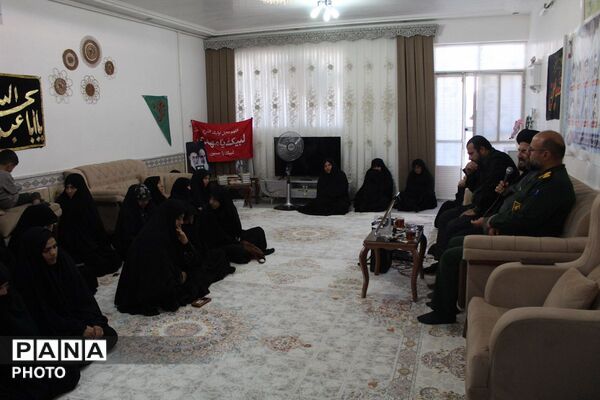  یادواره شهدای خانگی در منزل خواهر شهید والامقام علیرضا فخرانی