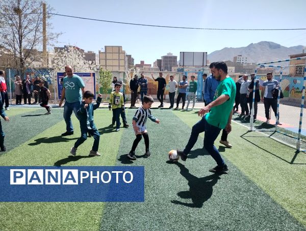 اجرای طرح شهید خرازی ( آزادسازی فضای ورزشی) در دبستان پیامبراعظم ( ص) شهرستان فیروزکوه 