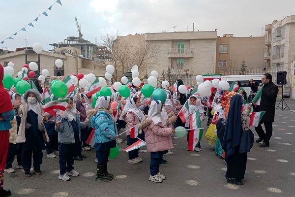  پژواک پرتاب ماهواره‌های ایرانی در دبستان نرجس ناحیه یک کرج 