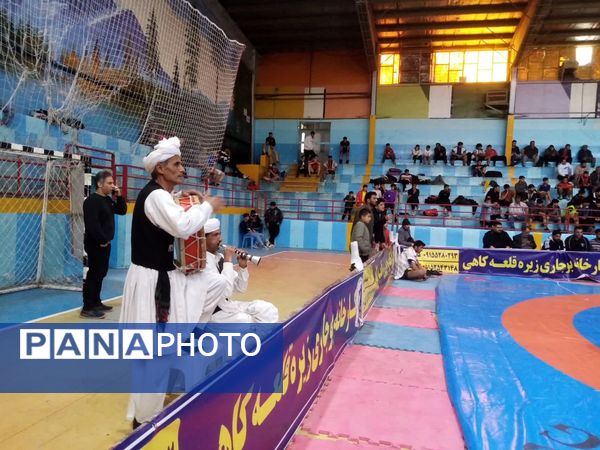 رقابت ۳۵۰ کشتی گیر در تربت جام 