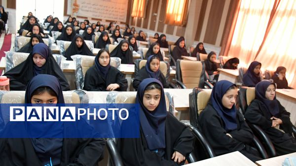 کارگاه هوش مصنوعی ویژه دانش‌آموزان دختر مقطع متوسطه اول شهرستان مه‌ولات