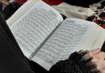 زمزمه عاشقانه دعای عرفه در باباحیدر