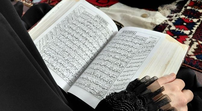 زمزمه عاشقانه دعای عرفه در باباحیدر