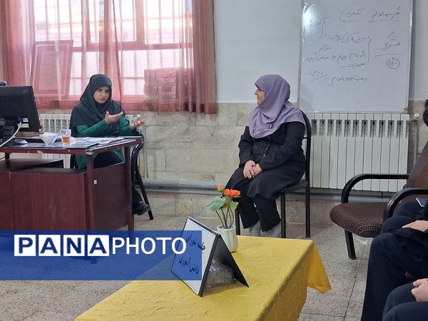 جلسه شورای دانش آموزی فاطمیه؛ از پیشنهاد تا اجرا