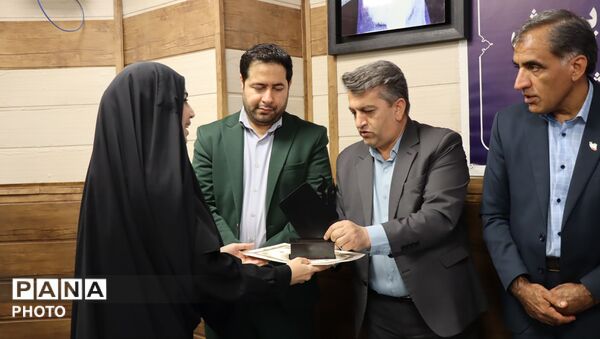تقدیر از برترین‌های پرورشی پاکدشت 