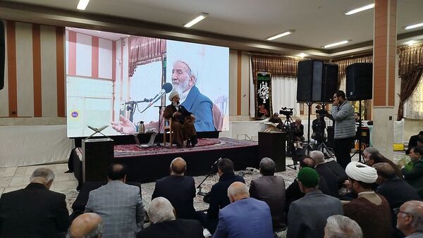 مراسم پر فیض دعای ندبه به همراه آئین رونمایی و عطرافشانی سنگ یادبود شهید گمنام 