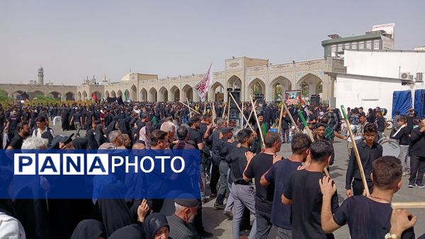 عزاداری زائران حضرت رضا (ع) 