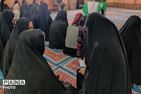 کارگاه آموزش اسلحه شناسی ویژه خواهران در شهر بار