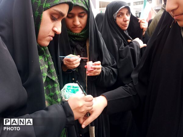 روز قدس و خیابان هایی که بار دیگر عزت وبصیرت مردم را به رخ جهانیان کشیدند