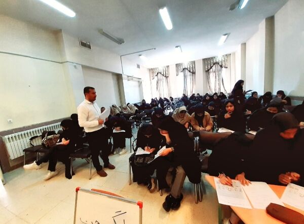 آزمون لیگ‌جت با شعار «جهاد ما جهاد تبیین» در خانمیرزا
