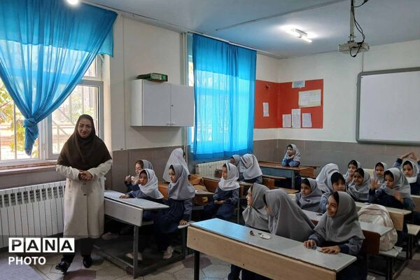 دومین رویداد گزارش تصویری پانا از نخستین روز حضور کلاس‌اولی‌ها در مدارس خراسان شمالی