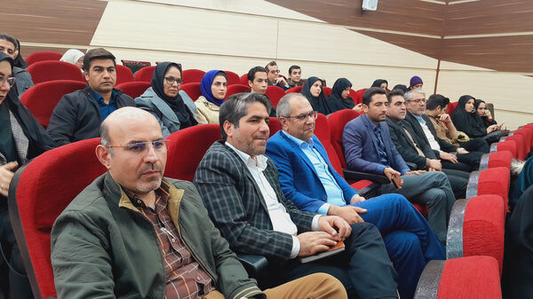 آیین تجلیل از پژوهشگران برگزیده کشوری و استانی اداره آموزش‌وپرورش استان اصفهان
