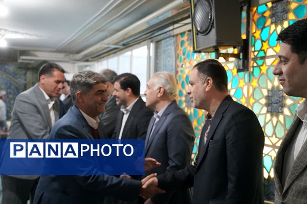 دیدار نوروزی مدیرکل آموزش و پرورش اصفهان با مدیران نواحی و مناطق استان
