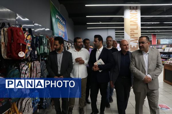 افتتاح چهارمین نمایشگاه ایران نوشت در شیراز