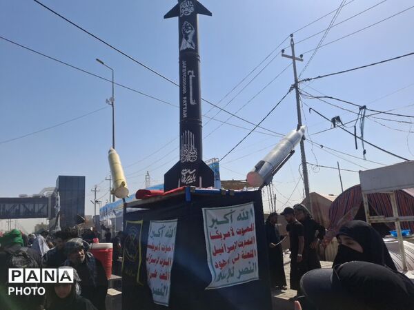 سنگ تمام مواکب عراقی در پذیرایی از  زوار پیاده اربعین حسینی