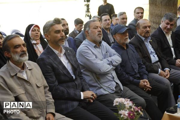 خشت‌گذاری دبستان نوید تهران
