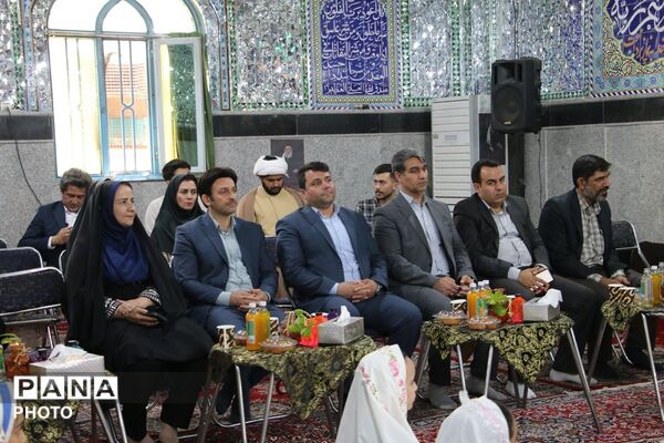 طنین بندگی در جشن تکلیف دانش‌آموزان دختر شهرستان قرچک