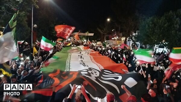 طنین نوای عاشورایی در خیابان امام نیشابور