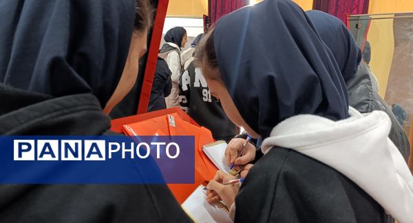 اردوی دانش‌آموزی تمشک مدارس دخترانه انصار و بعثت در زنجان