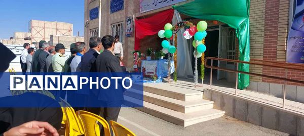 جشن عاطفه‌ها و مهربانی ؛ پاییز مدرسه ما بهاری شد