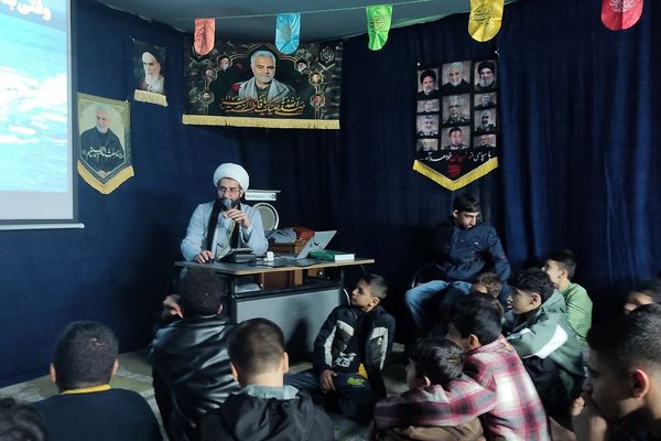 اولین روز حضور پسران ناحیه دو شهرری در مراسم معنوی اعتکاف 