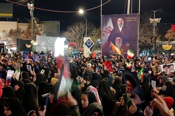 مراسم سومین شب قدر و اقامه عزای رهبر شهید در شهر بجنورد