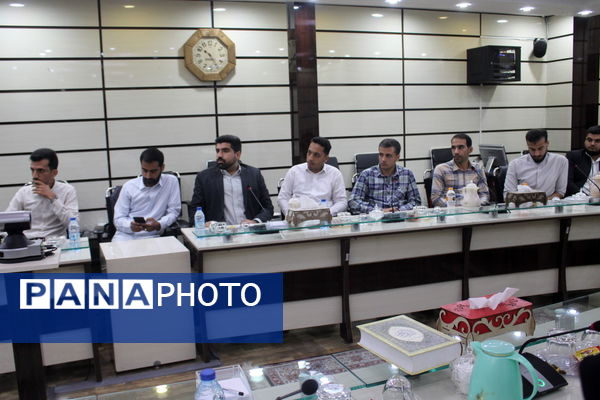 تجلیل از معلمان جوان برتر  به مناسبت گرامیداشت هفته مقام معلم استان بوشهر