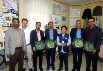 نمایشگاه مشاغل در هنرستان دخترانه امام رضا