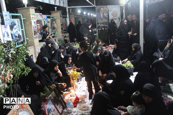 هم‌نوایی خانواده‌های شهدا با کاروان اسرای کربلا