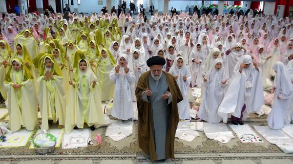جشن تکلیف دانش‌آموزان دختر شهرستان بویراحمد