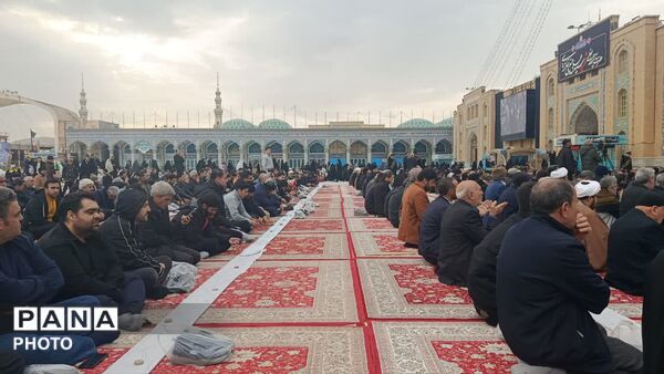 اقامه نماز عید فطر و تشییع پیکر شهید «کیارش» در مسجد جمکران