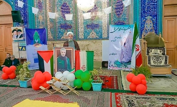 دانش‌آموزان بویین‌زهرایی در جشن روزه‌اولی‌ها از خدای خود تشکر کردند