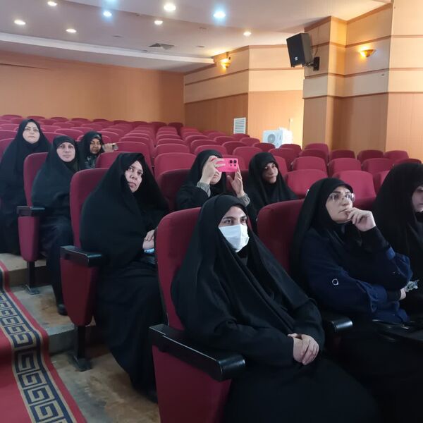 دوره آموزشی مدیران کانون‌های فرهنگی تربیتی قم