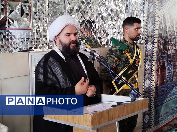 نماز جمعه شهرستان کاشمر با حضور پر رنگ مردم برگزار شد 