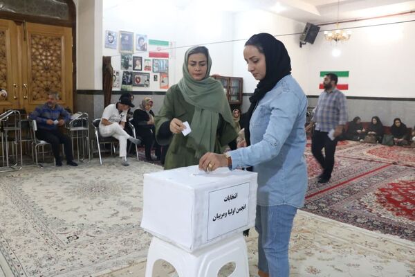 انتخابات انجمن اولیا و مربیان دبیرستان جلیل مرشدیان ناحیه ۷