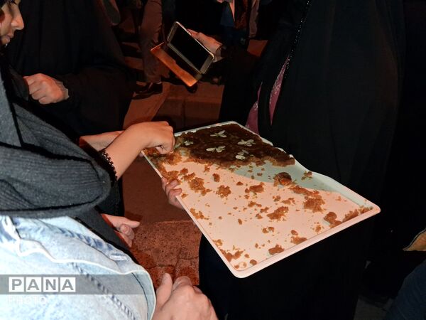 مراسم احیا در اولین شب قدر و هشتمین شب مراسم شهادت ایت الله خامنه ای 