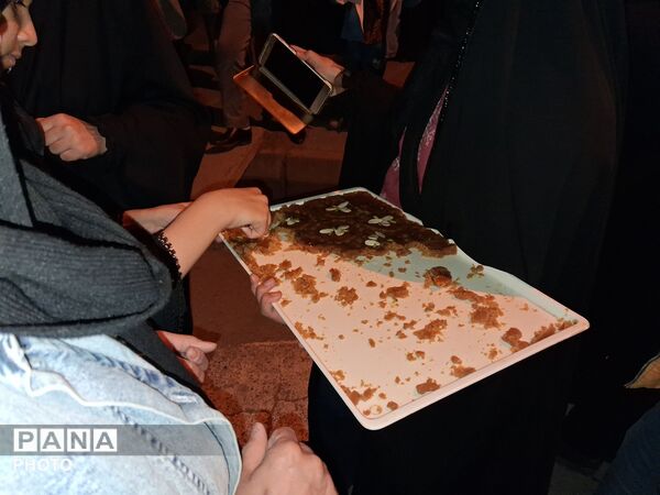 مراسم احیا در اولین شب قدر و هشتمین شب مراسم شهادت ایت الله خامنه ای 