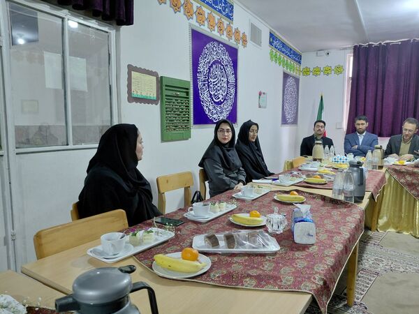 جلسه  مدیران متوسطه اول مدارس در دبیرستان شهرآرا دو